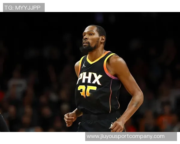 杜兰特称赞祖巴茨为顶级中锋快船实力被战绩低估